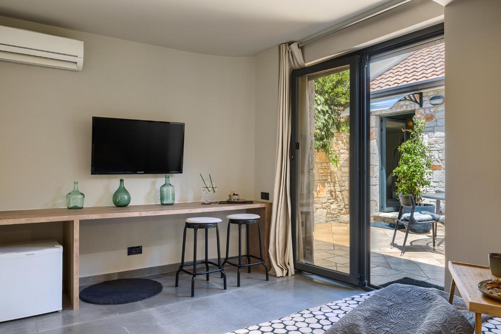 Grota Premium Apartment & Room Porec Esterno foto