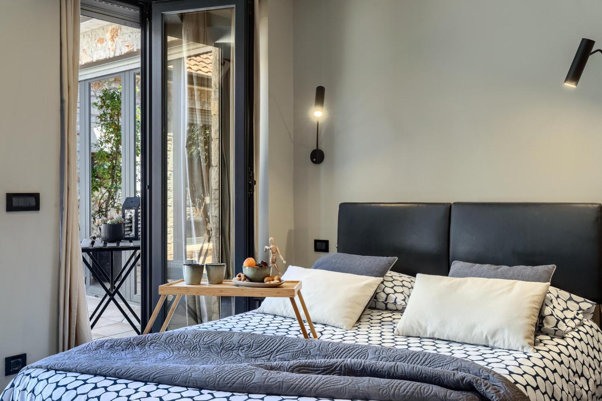 Grota Premium Apartment & Room Porec Esterno foto