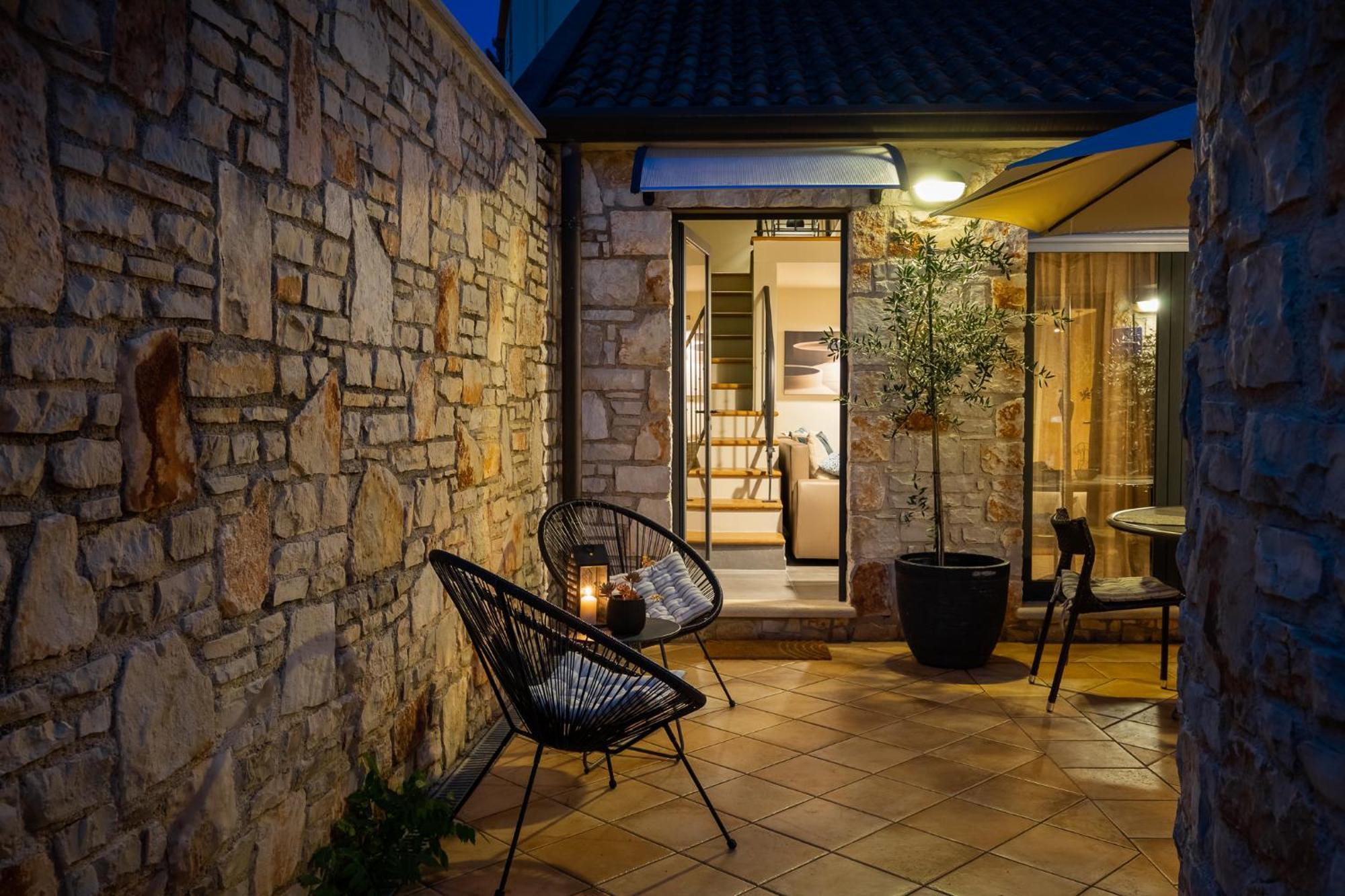 Grota Premium Apartment & Room Porec Esterno foto