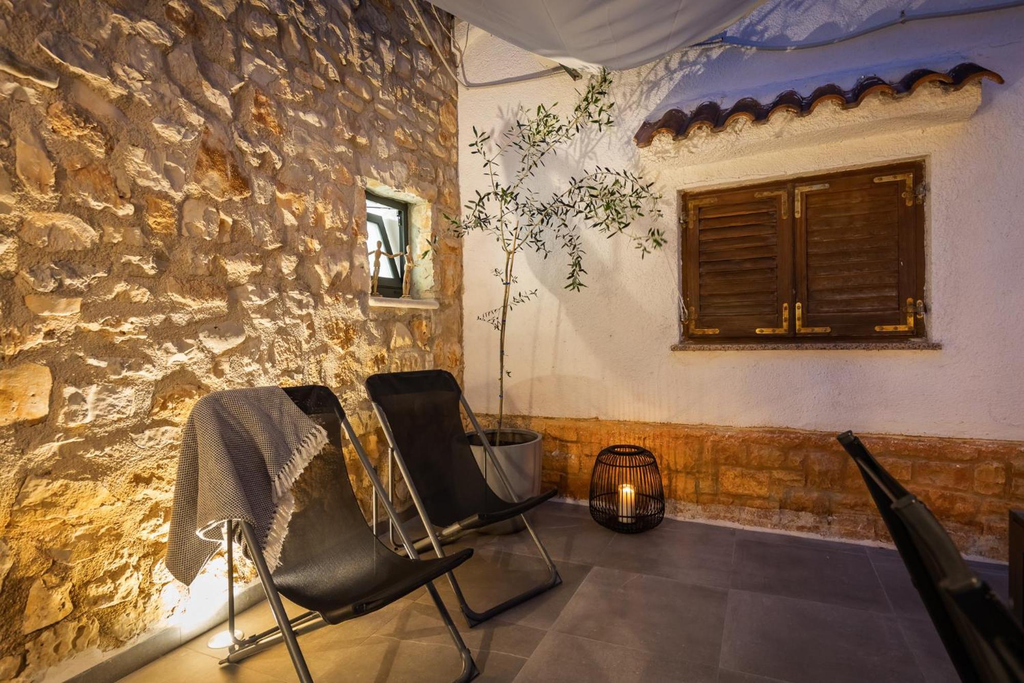 Grota Premium Apartment & Room Porec Esterno foto