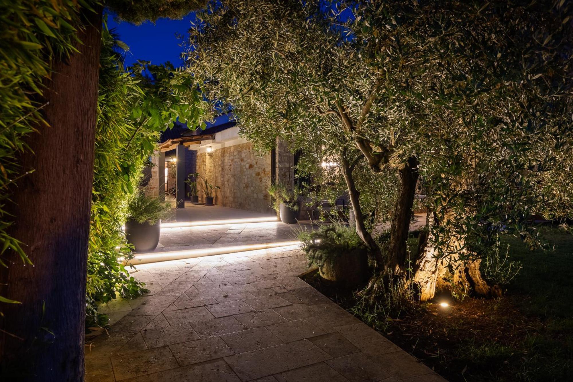 Grota Premium Apartment & Room Porec Esterno foto
